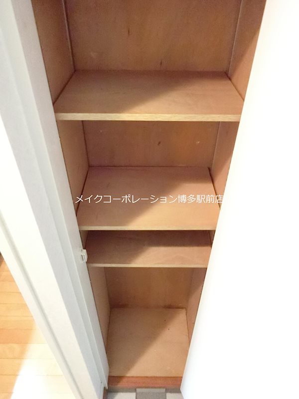 エンクレスト吉塚   玄関