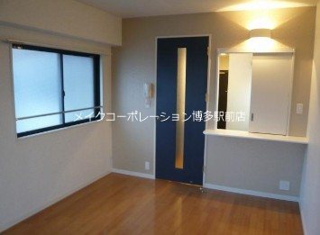 エンクレスト吉塚   リビング