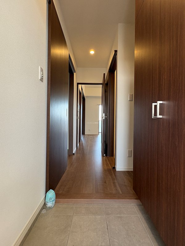 玄関 YAKUIN SQUARE 玄関