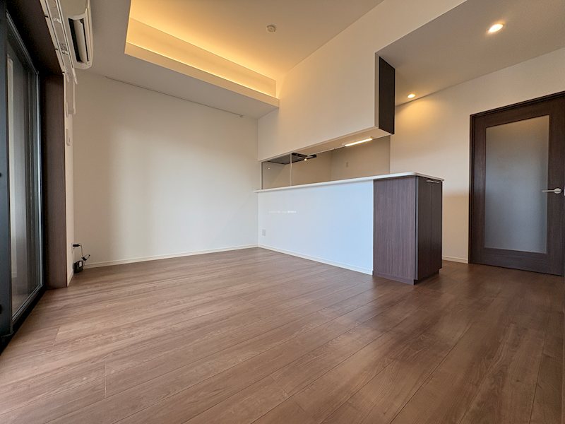 リビング YAKUIN SQUARE リビング