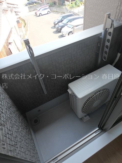 写真は同型タイプ リックメゾン大野城 ベランダ