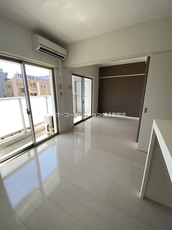 ラファセエスティエラ赤坂  リビング