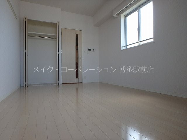 ピュアドームエクサイト博多 リビング