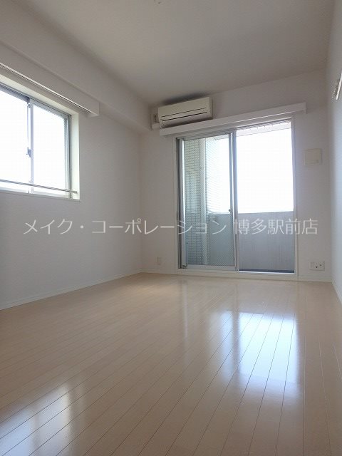 ピュアドームエクサイト博多 ベッドルーム