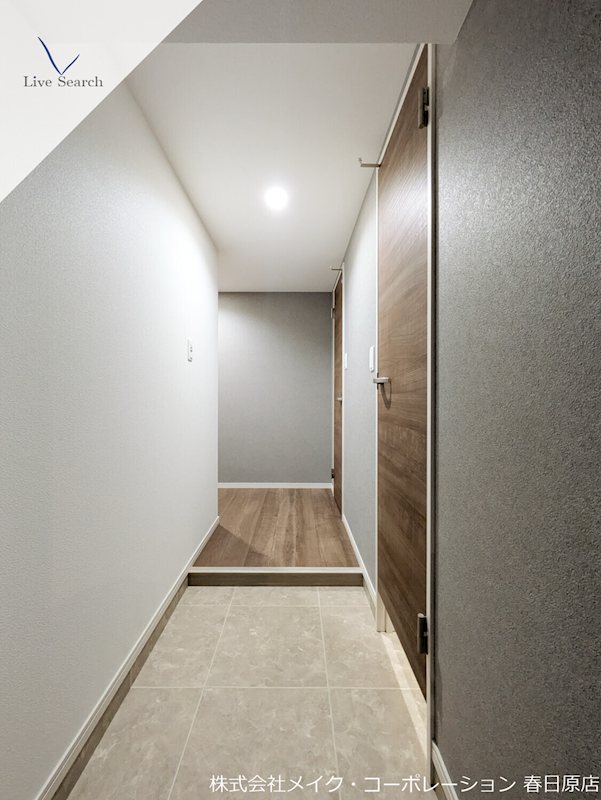 写真は同型タイプ La vie Belle 玄関