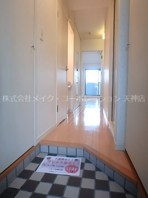 エンクレスト天神Ⅱ  玄関