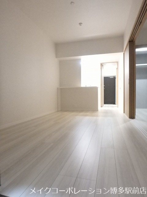 ネストピア東比恵駅前 リビング