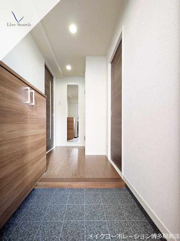 パティオ薬院Ⅱ  玄関