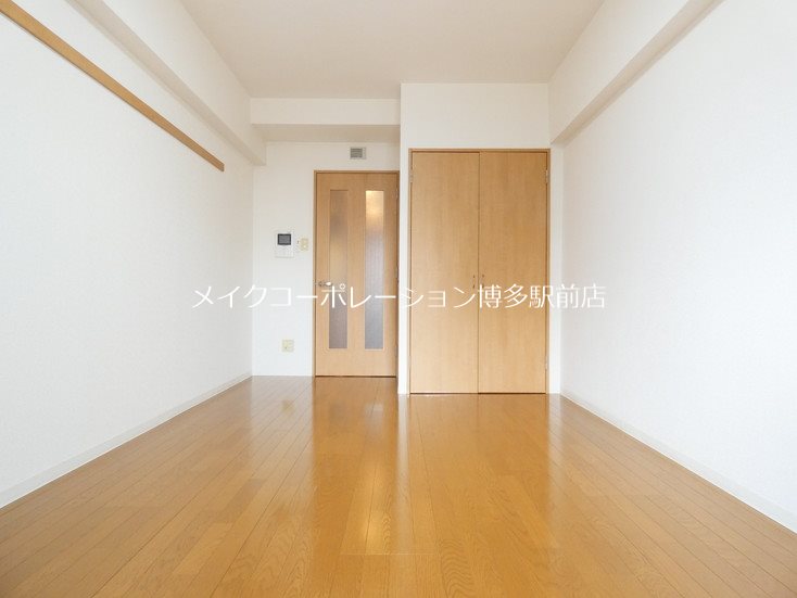 リファレンス下呉服町 リビング