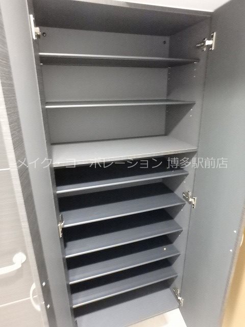 玄関 レフィナード博多 その他11