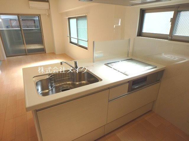 キッチン E・Maison Nishijin【旧八和ビル】 キッチン