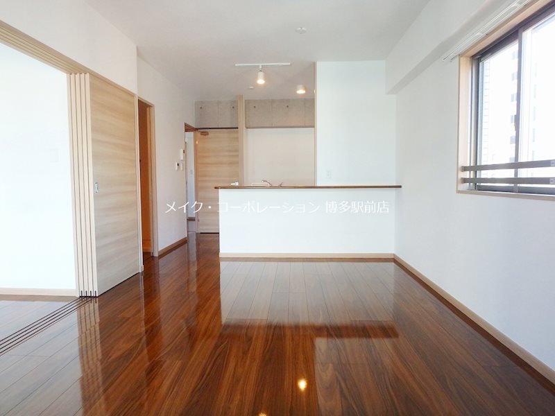 リビング Trail大濠 リビング