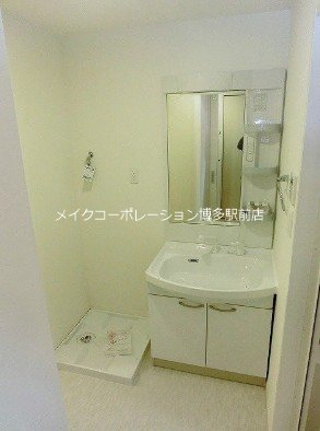 洗面所 ラクレイス西新レジデンシャルタワー その他2