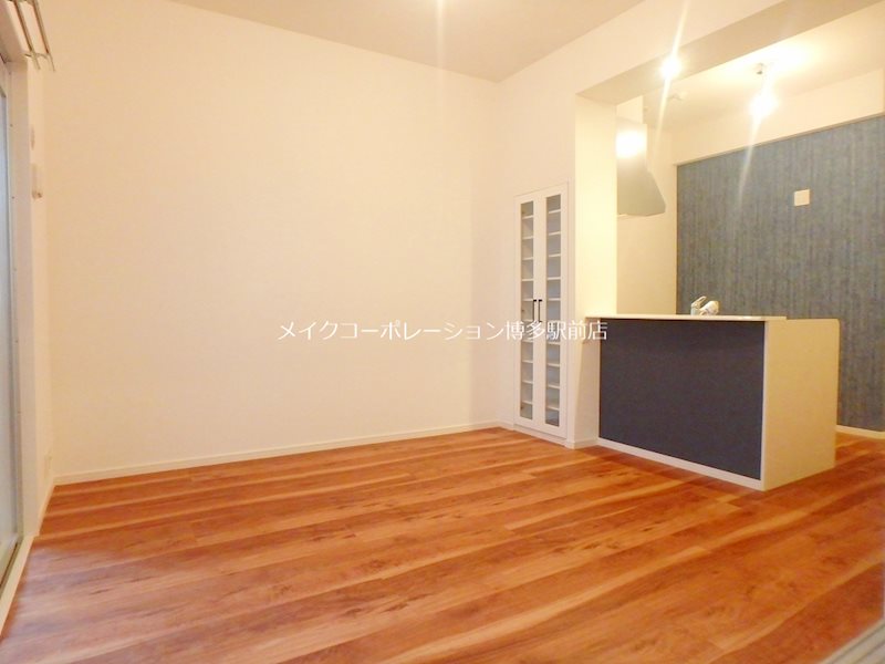 反転タイプ掲載です。 リバティR TENJIN 1 リビング