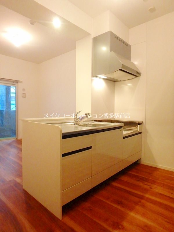 反転タイプ掲載です。 リバティR TENJIN 1 キッチン