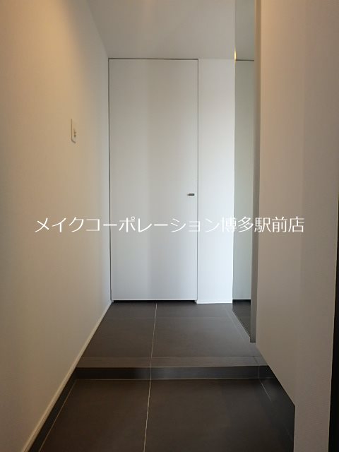 Ropponmatsu View Apartment  玄関