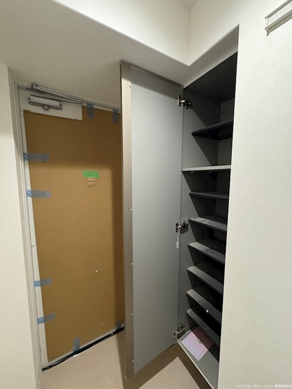 玄関 ALUNA箱崎 玄関