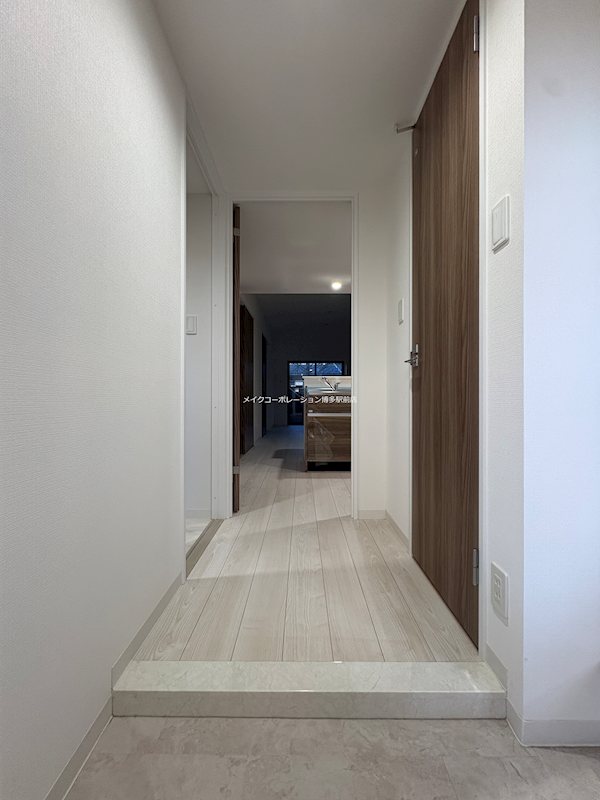 玄関 ALUNA箱崎 玄関