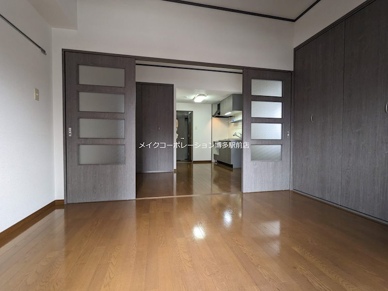 ロイヤル天神東 ベッドルーム