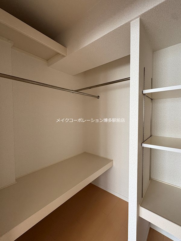 ラドゥーナ・ビルディング その他4