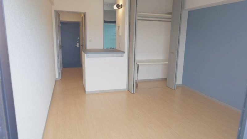 エステートモア姪浜 リビング