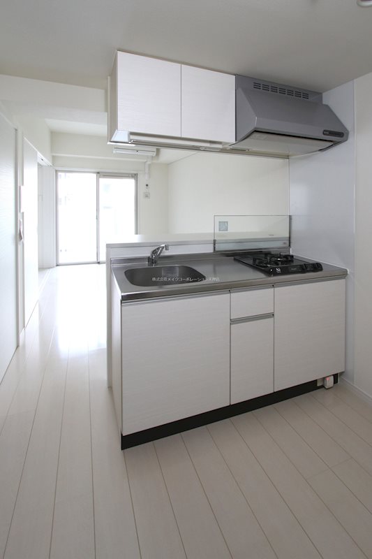 ラファセルフィーナ天神 リビング