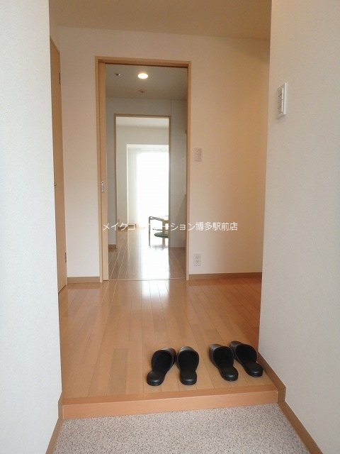玄関 博多プレイス 玄関