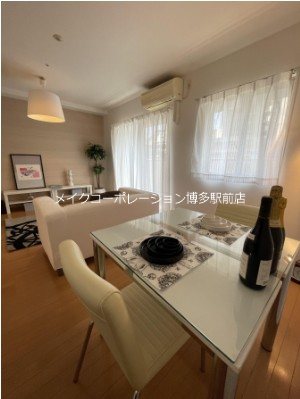 博多プレイス リビング