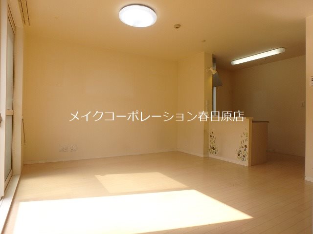 写真は同型タイプ フェリシア リビング