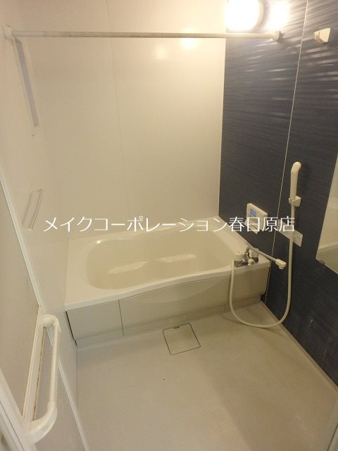 写真は同型タイプ フェリシア 風呂画像