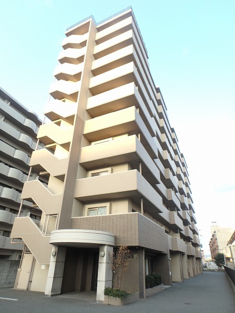 カマラード吉塚 外観