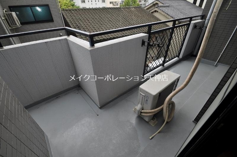 エステート・モア博多 ベランダ