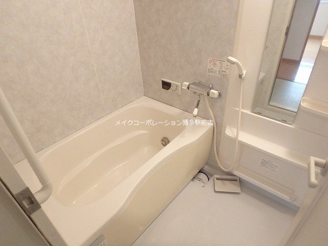 バス シャーメゾンステージ博多 風呂画像