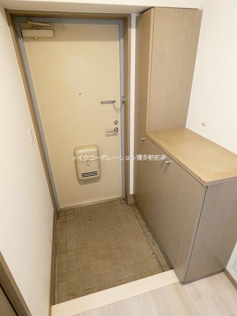 ※別部屋参考写真 シティコート中陽 玄関