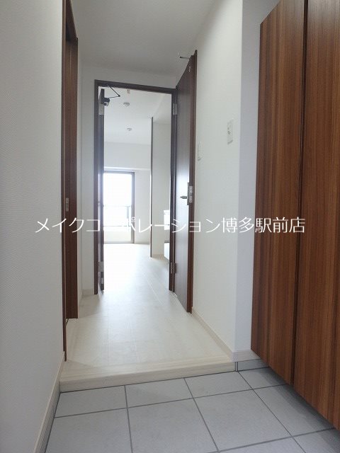 ウインステージ大博通り 玄関