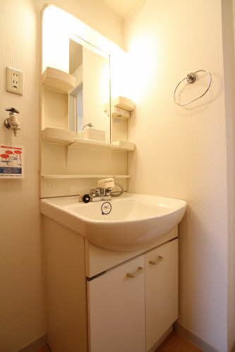 洗面所 メゾン・メルヴェーユC棟 その他3