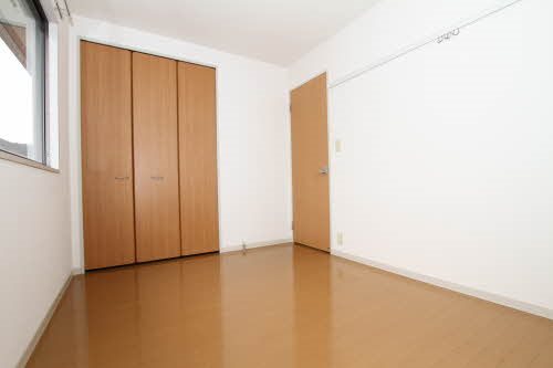 ベッドルーム メゾン・メルヴェーユC棟 ベッドルーム