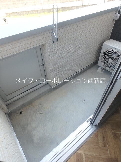 フローネル西新南【ネット無料】 ベランダ