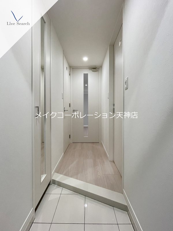 玄関 ヴィラージュ天神 玄関