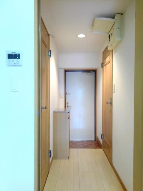 写真は同型タイプ サンセール・クミ 玄関