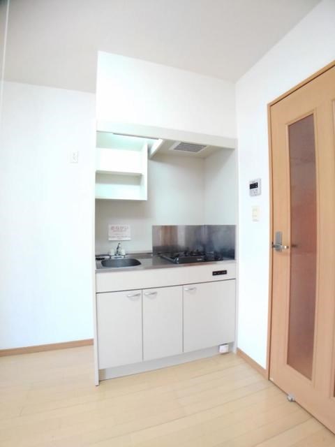 写真は同型タイプ サンセール・クミ キッチン