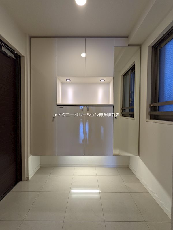 玄関 ウェルブライト博多ステーション 玄関