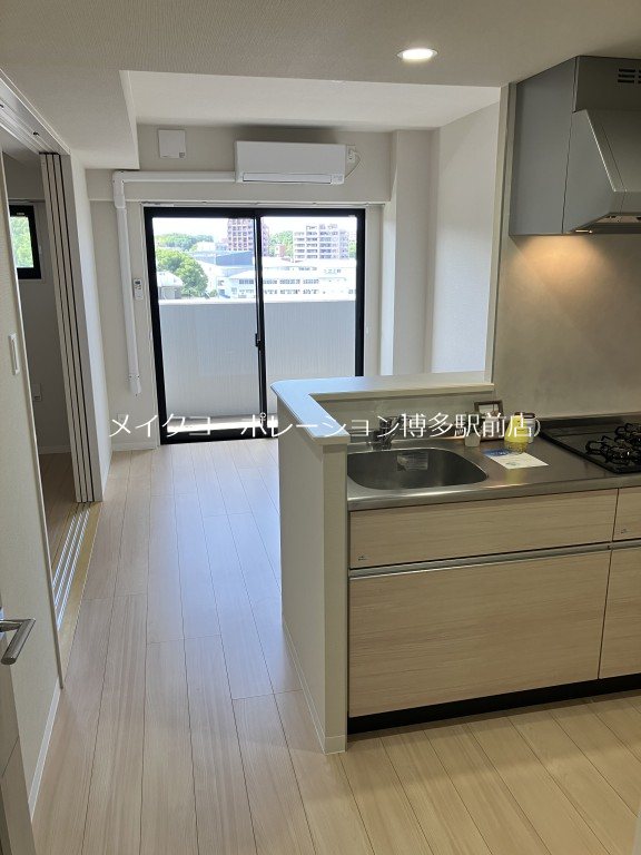 ※入居中の為別部屋写真使用現状優先 リシェ薬院 リビング