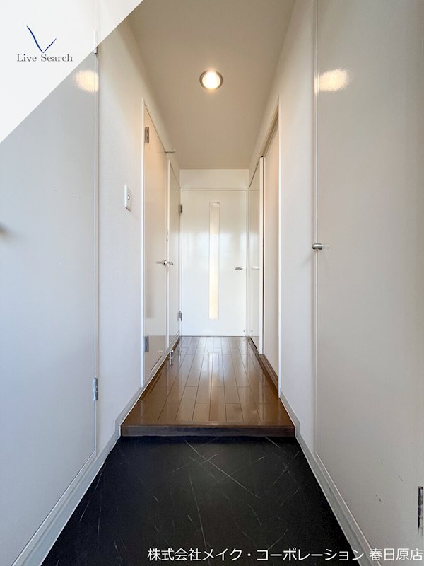 写真は同型タイプ CITY SPIRE春日南 玄関