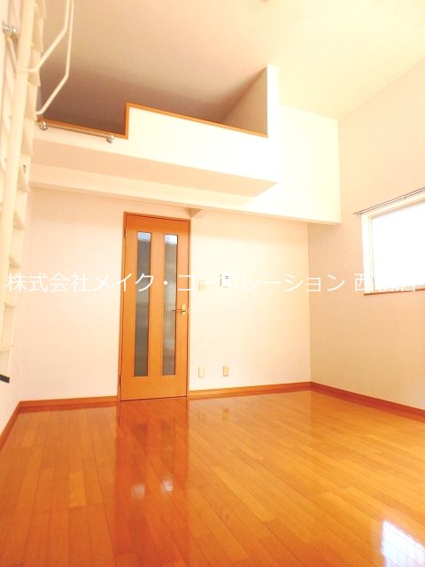 リビング ゴールド室見 リビング