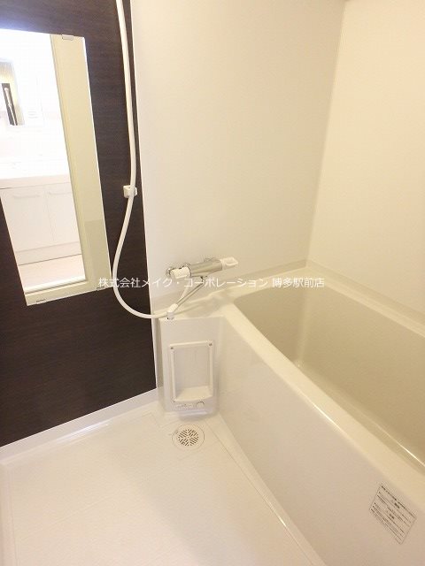 プレディアスタイル博多（旧ヴァンヴェール博多） 風呂画像