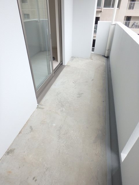 プレディアスタイル博多（旧ヴァンヴェール博多） ベランダ