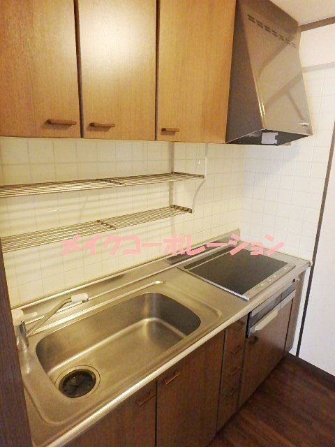 写真反転タイプ エステートモア白金Ⅱ キッチン