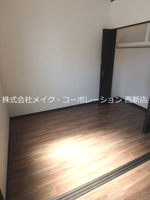 アンピオ次郎丸弐番館～ネット無料～ ベッドルーム