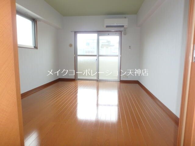 リビング アール六本松駅前 リビング